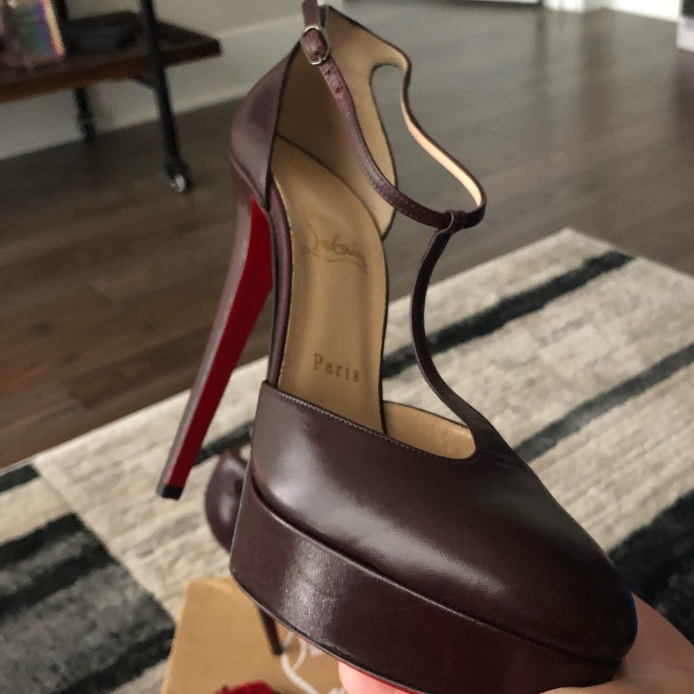 AUTHENTIC Christian Louboutin TOP LA 140 KID 39 9